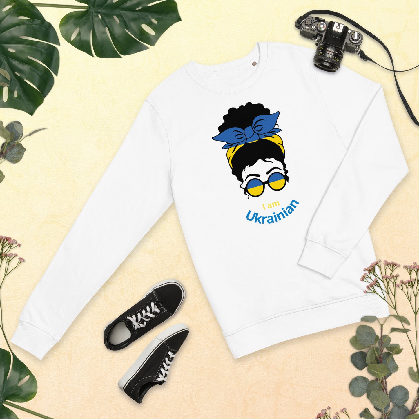 Unisex organic sweatshirt | I am Ukrainian